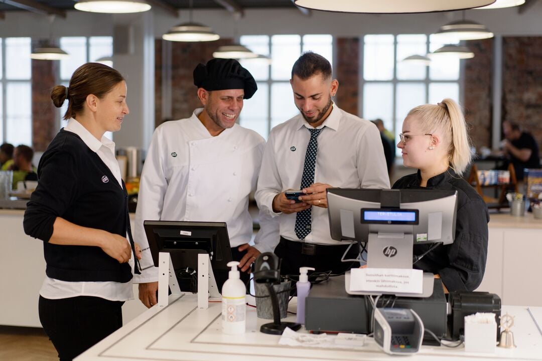 Web_Desktop-FI_2023_Restaurant Ragnar_Cash desk_01